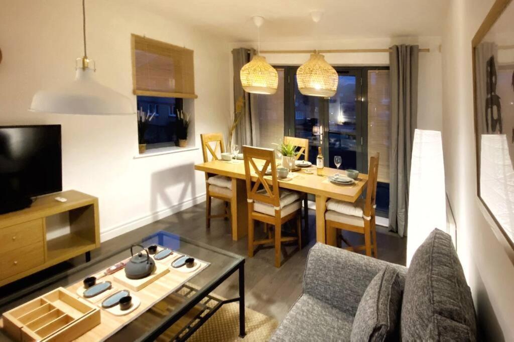 Japanese Style Muji Two-Bedroom Apt Swansea Esterno foto